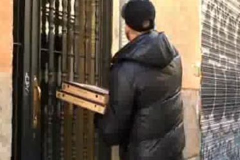 beautiful bushy Pizza teen bonks