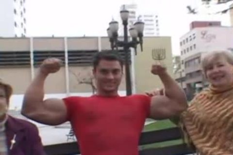 handsome chap penis wanking