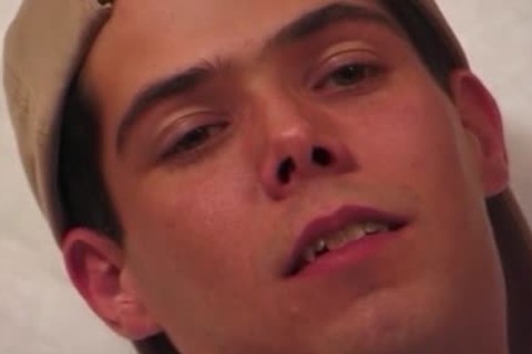 those homo boyz Love To lick And Kiss Their Smooth Feet