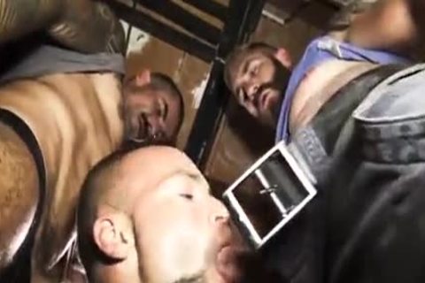 beefy Tattooed boyz nailing In threesome