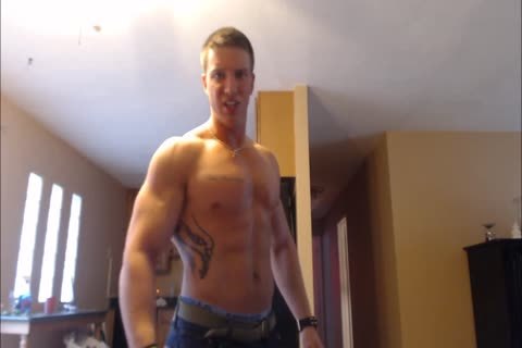 Verbal dom Hunk undresses Down