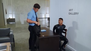 The pooper Burglar: bareback - JJ Knight, Mateo Fernandez American bang