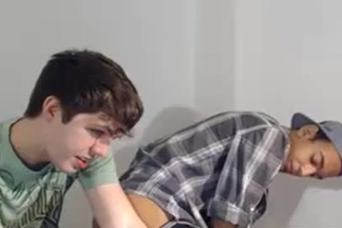 teens Make Their First In Live Sexcam